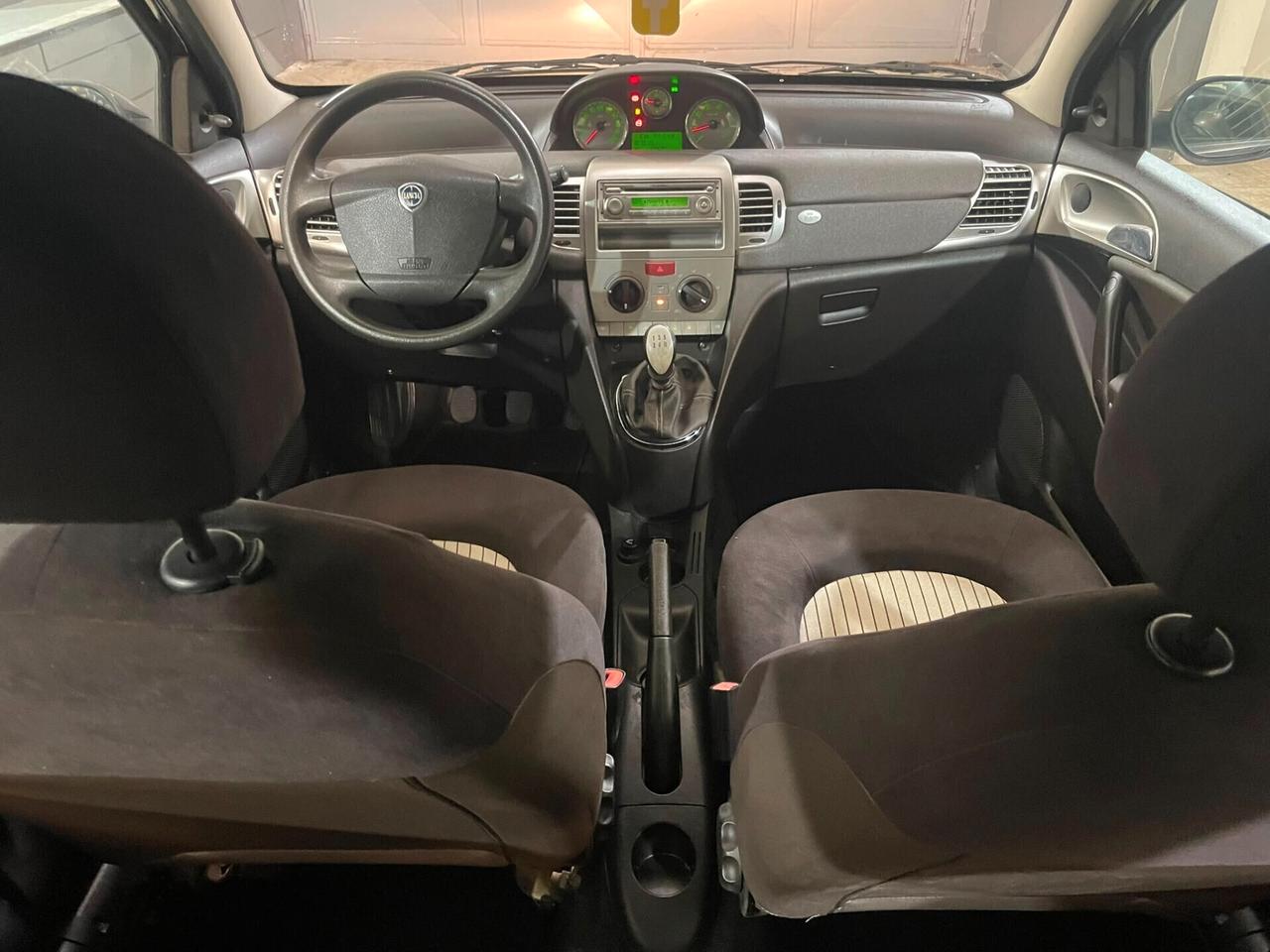 Lancia Ypsilon 1.2 Modamilano