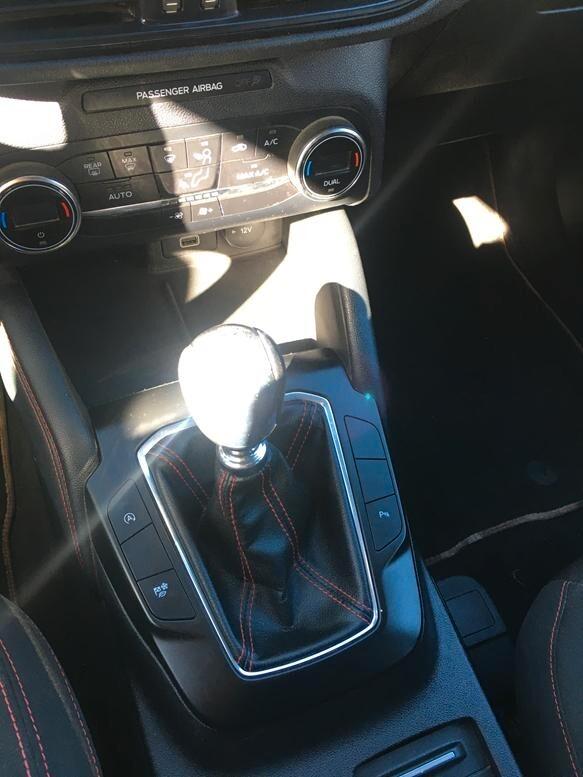 Ford Kuga 1.5 EcoBlue 120 CV 2WD ST-Line Design