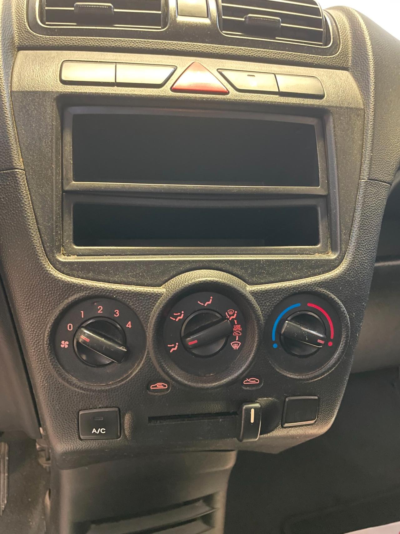 Kia Picanto 5p 1.0 Life 135.000 km! CLIMA Tagliandata Neopatentati