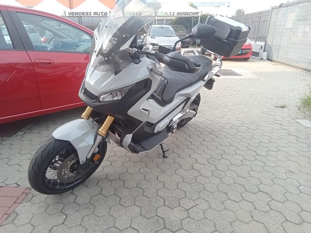 Honda X-ADV 750 Multistrada