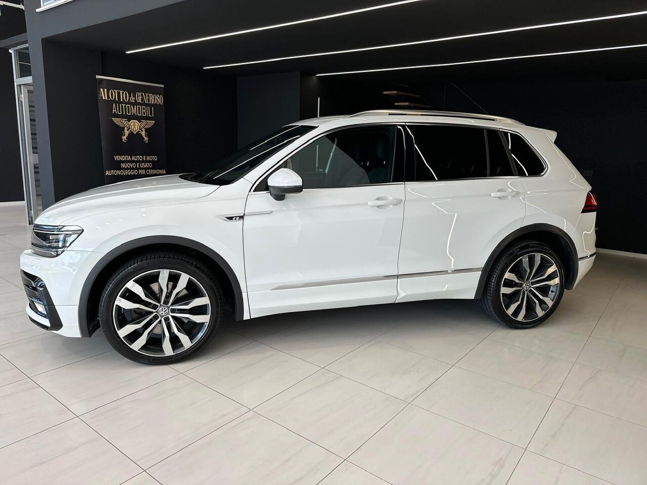 Volkswagen Tiguan 2.0 240CV DSG 4MOTION R-Line 2017