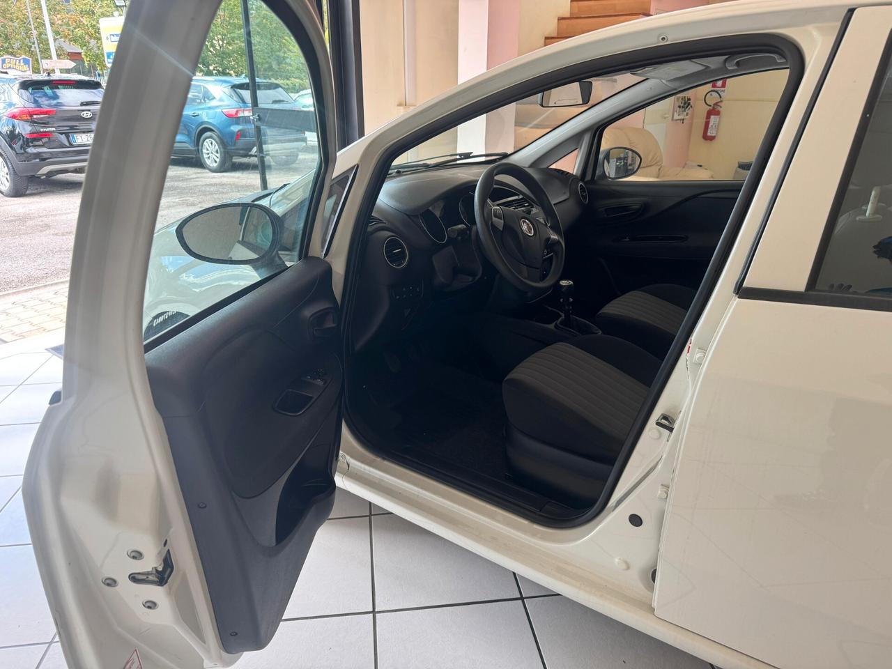 Fiat Punto 1.4 8V 5 porte Easypower Street