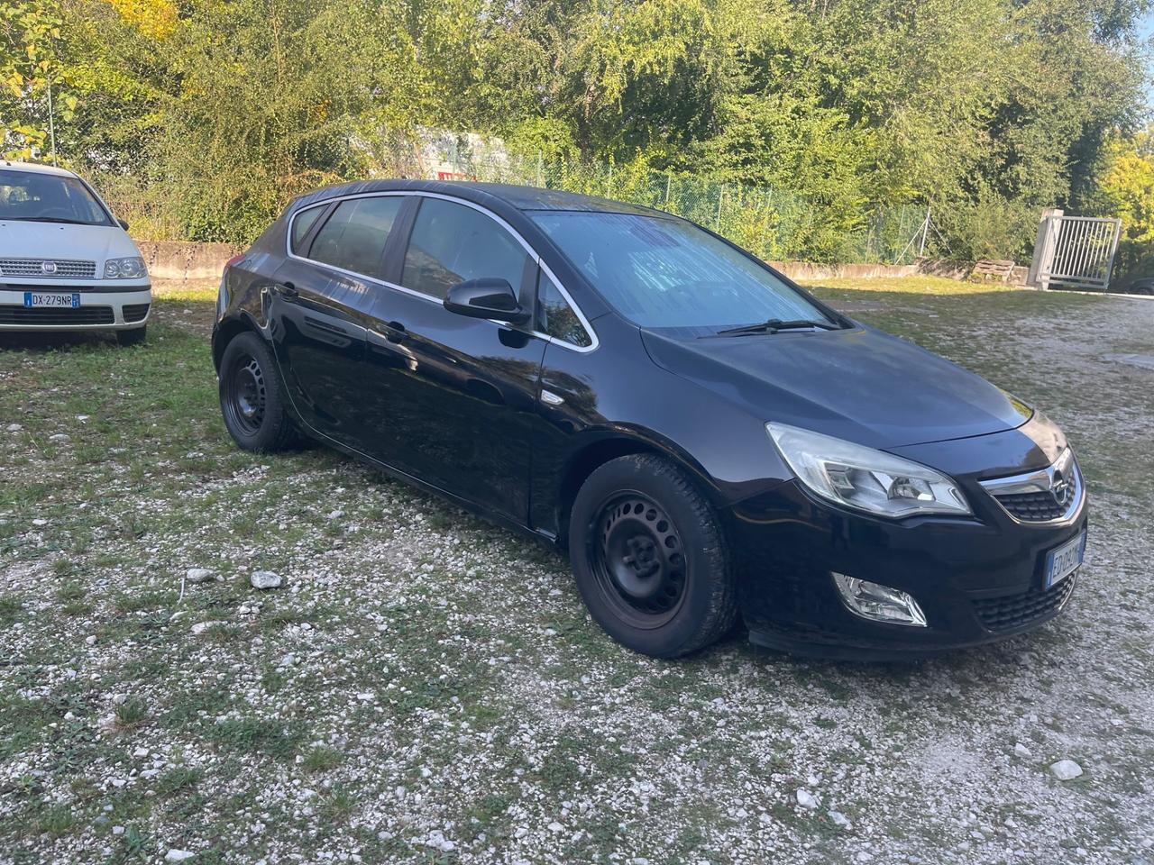 Opel Astra 1.4 Turbo 140CV 5 porte Cosmo SI NEOPATENTATI