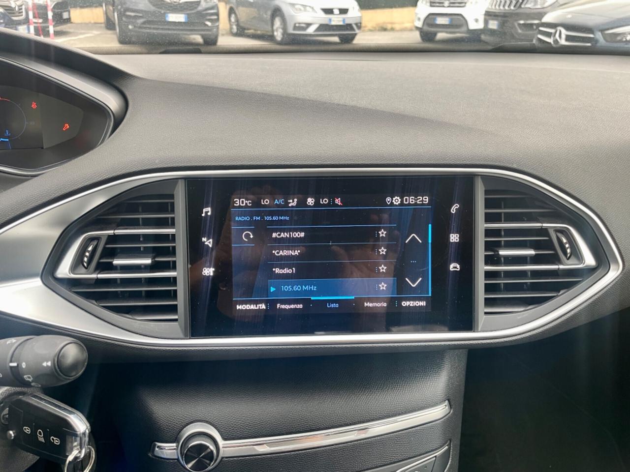 Peugeot 308 BlueHDi 130cv 6m 2021