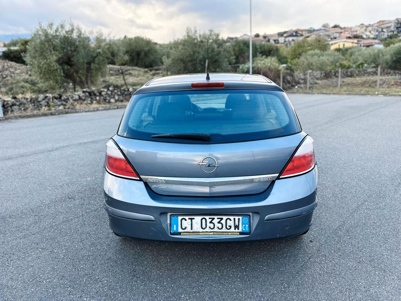 Opel Astra 1.7 CDTI 101CV 5 porte