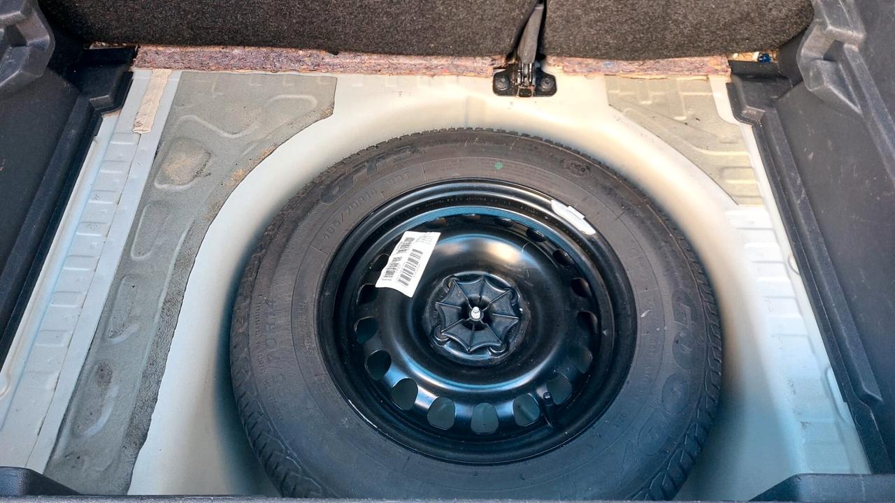 Opel Corsa 1.2 5 porte Elective