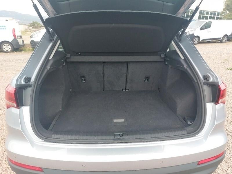 Audi Q3 40 TDI quattro S tronic Business