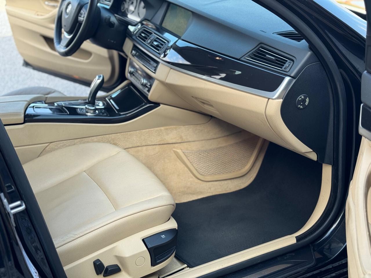 Bmw 525 Berlina xDrive Luxury Automatico !