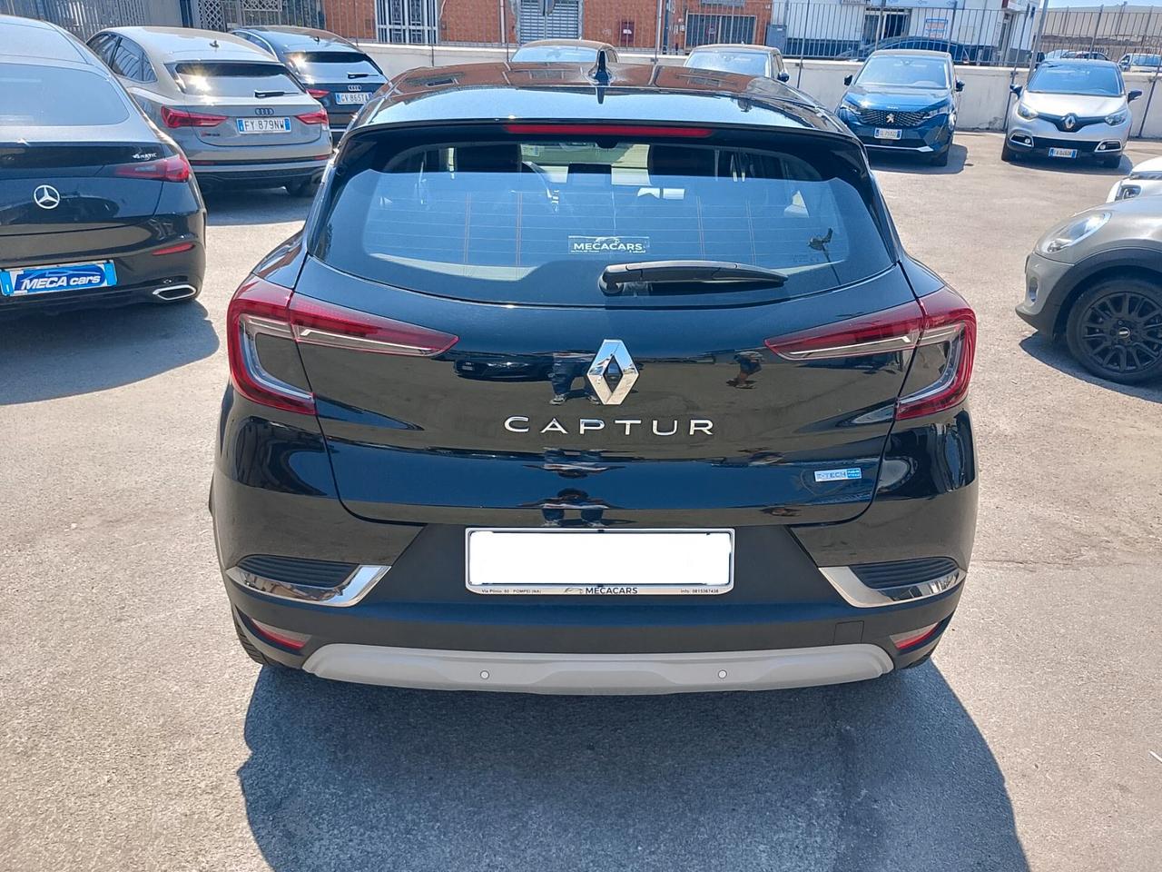 Renault Captur Plug-in Hybrid E-Tech 160 CV Initiale Paris