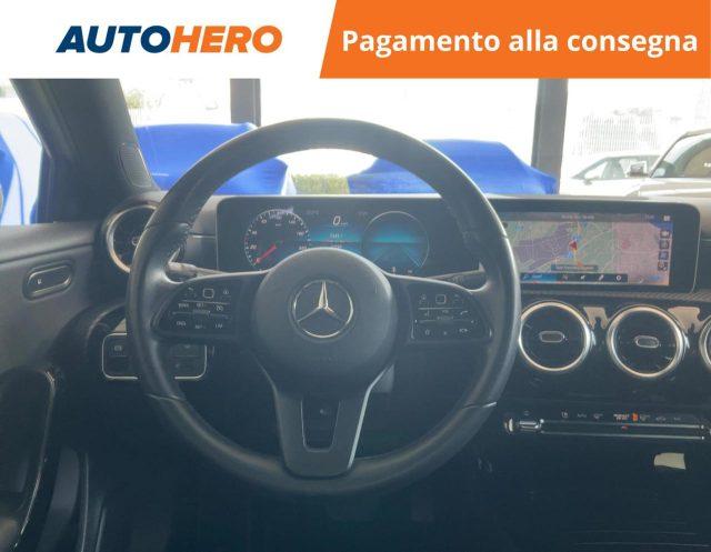 MERCEDES-BENZ A 200 d Automatic Executive