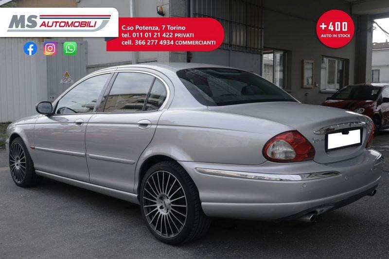 Jaguar X-Type Jaguar X-Type 2.5 V6 24V cat Executive METANO