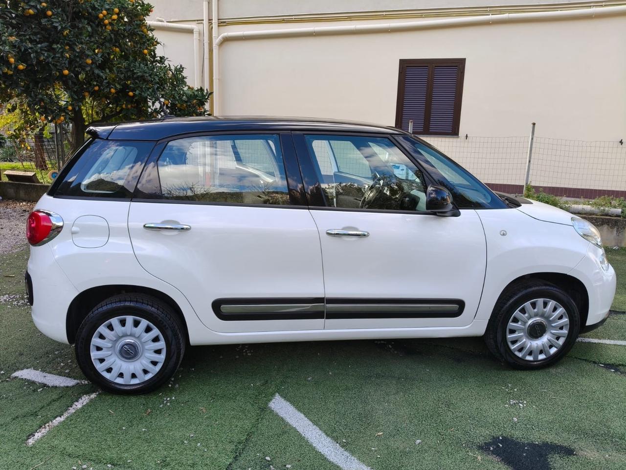 FIAT 500L A METANO FULL OPTIONAL