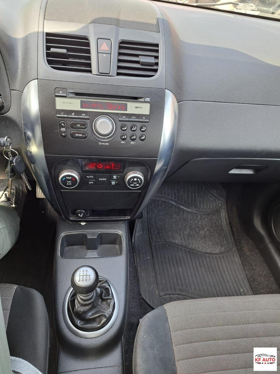 FIAT - Sedici 2.0 mjt Emotion 4x4 135cv