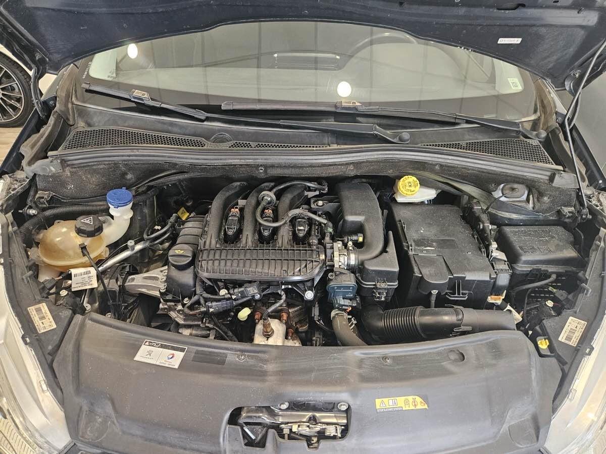 Peugeot 208 PureTech 82 5 porte Allure