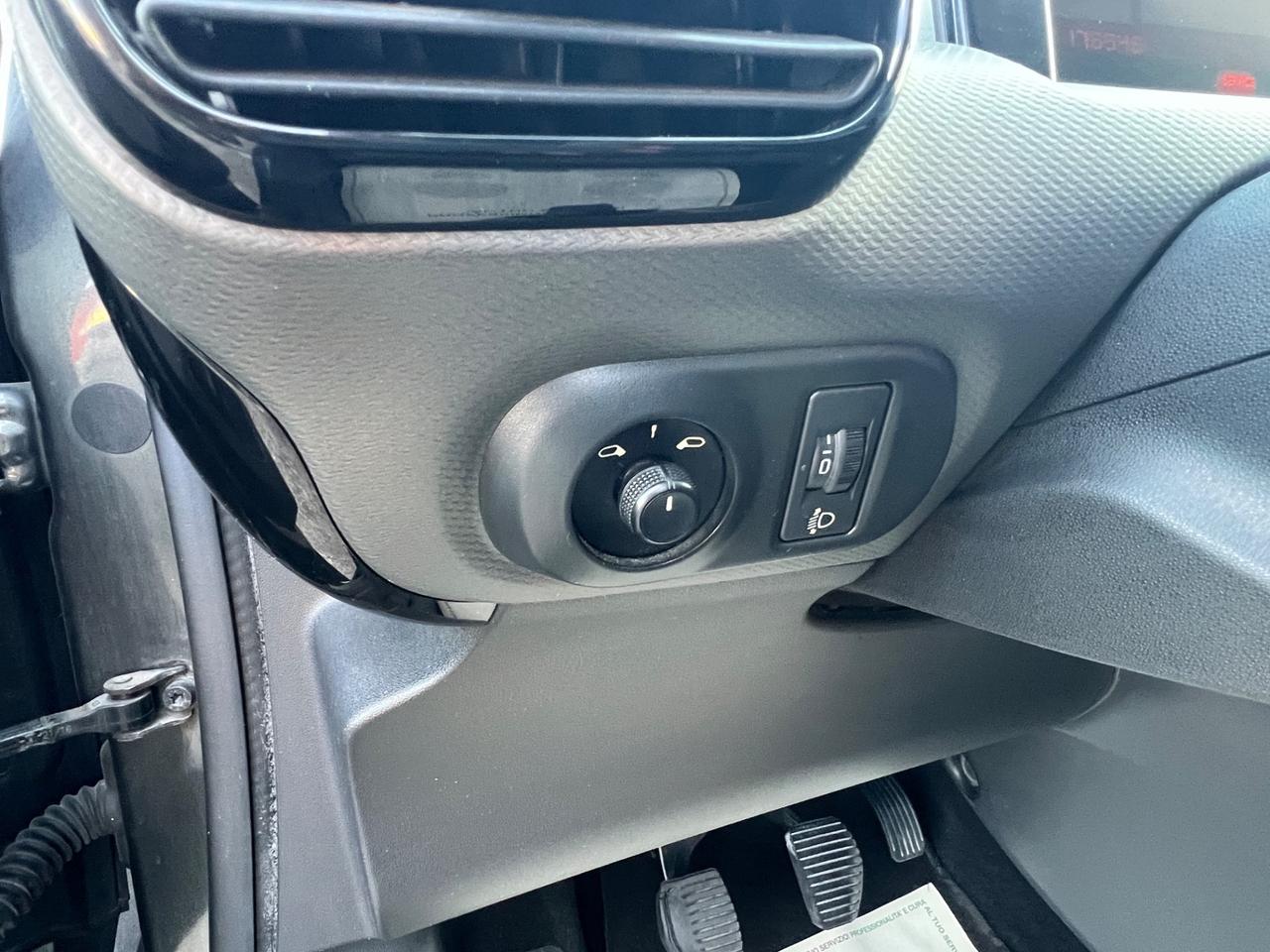 Citroen C4 Cactus BlueHDi 100 Shine