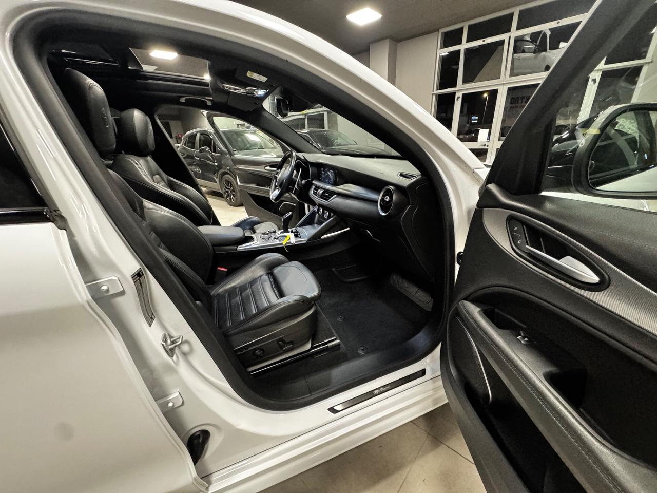 ALFA ROMEO STELVIO VELOCE TETTO APRIBILE 2.2 MJET 210CV Q4