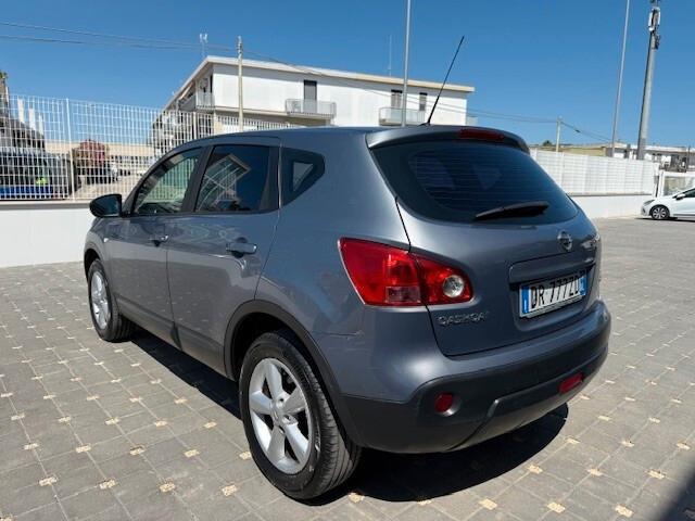 Nissan Qashqai 2.0 dCi DPF 4WD Tekna 2008