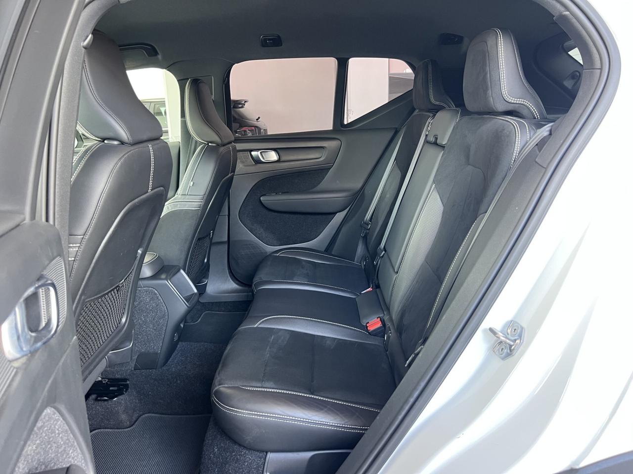 VOLVO XC 40 D3 AUT. R-DESIGN - 2020