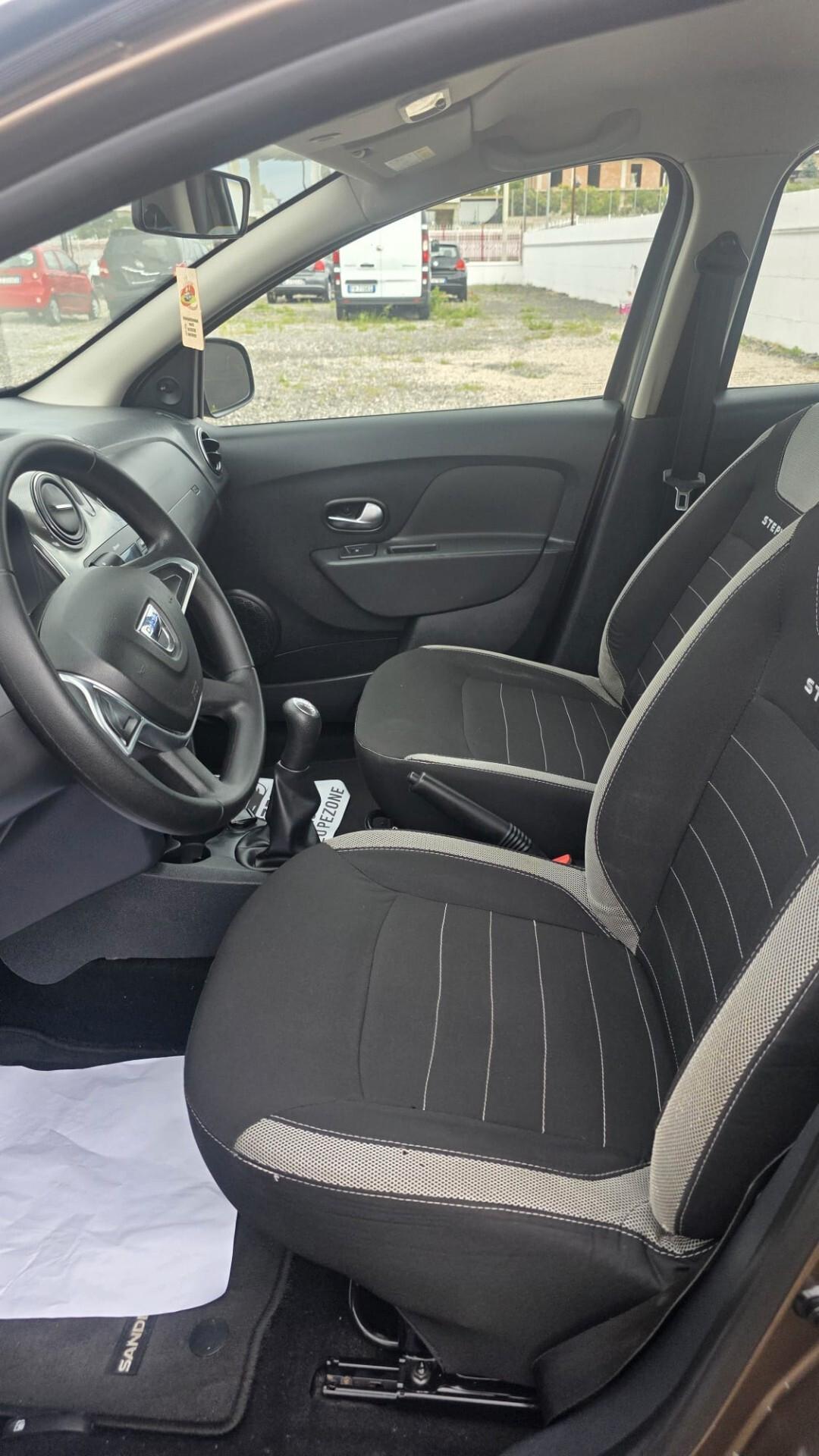 Dacia Sandero Stepway 1.5 Blue dCi 95 CV Comfort