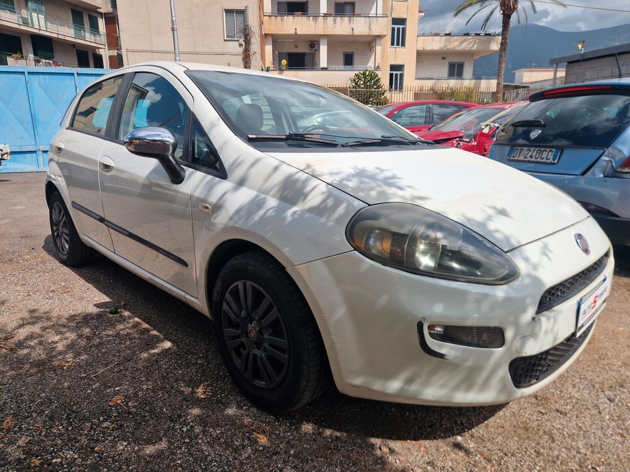 Fiat Punto 1.3 MJT 75 CV 5 porte Lounge-2014