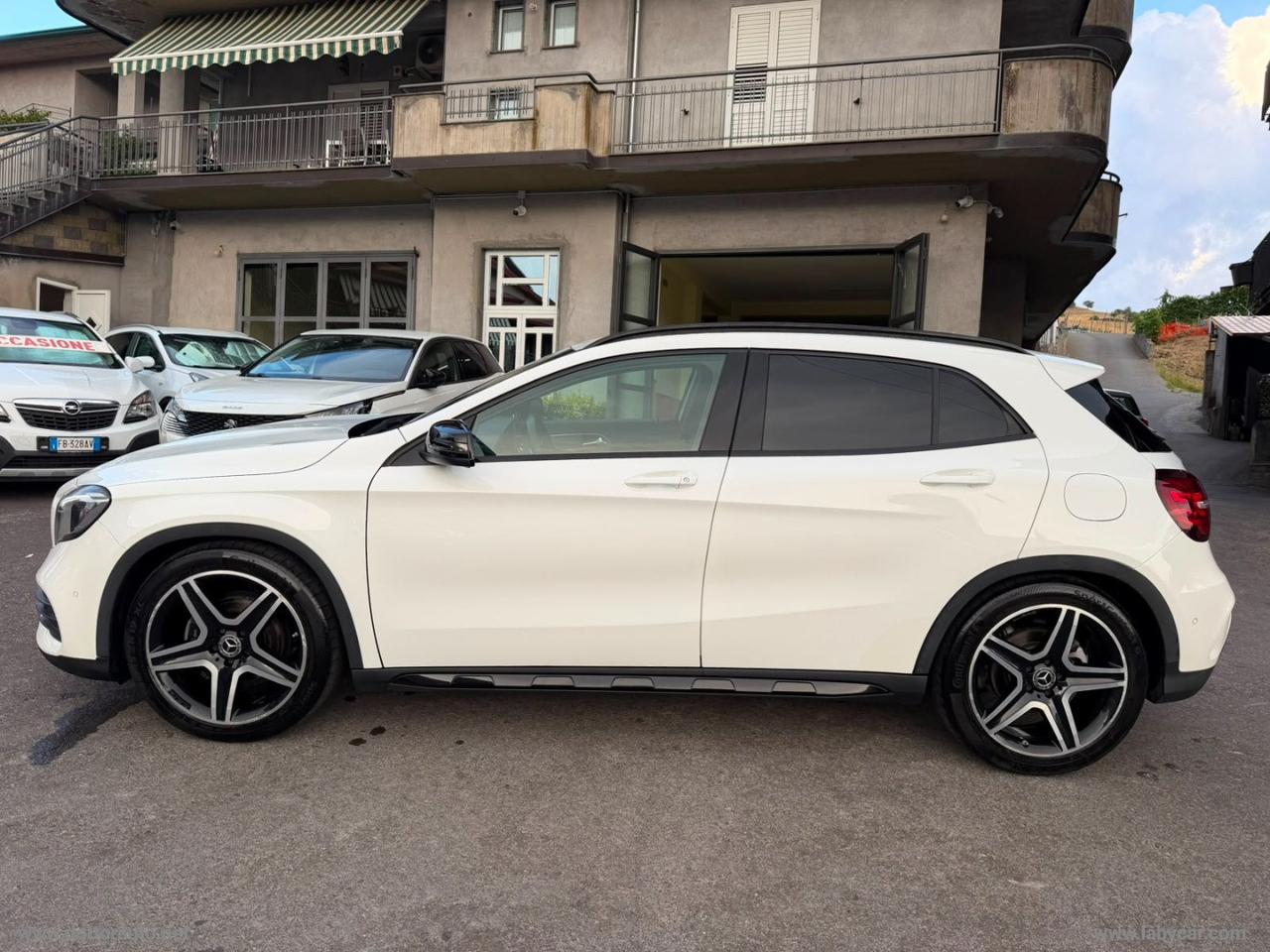 MERCEDES-BENZ GLA 200 d Automatic 4Matic Premium