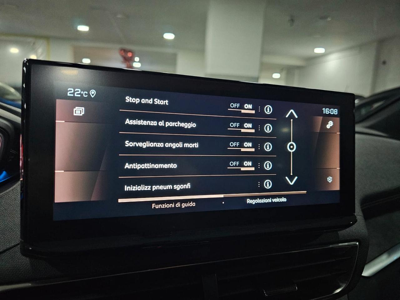NUOVA PEUGEOT 3008 GT LINE 1.5 BLUE HDI 131CV EAT8 - COME NUOVA