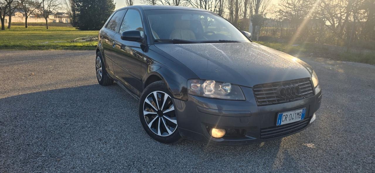 Audi A3 2.0 16V TDI Attraction