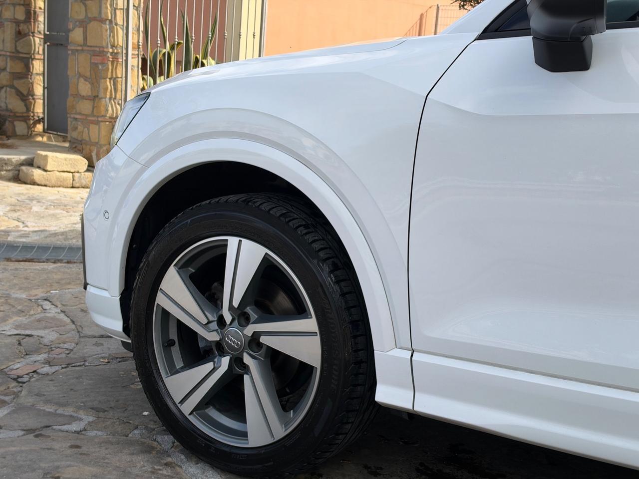 Audi Q2 30 TDI S tronic line Edition