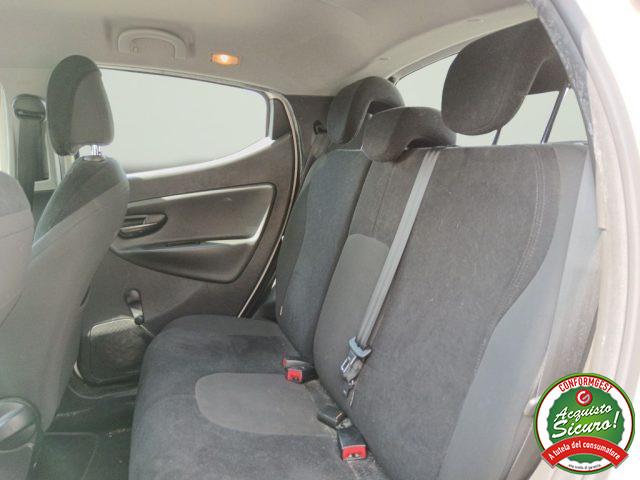 LANCIA Ypsilon 1.2 69 CV 5 porte Gold
