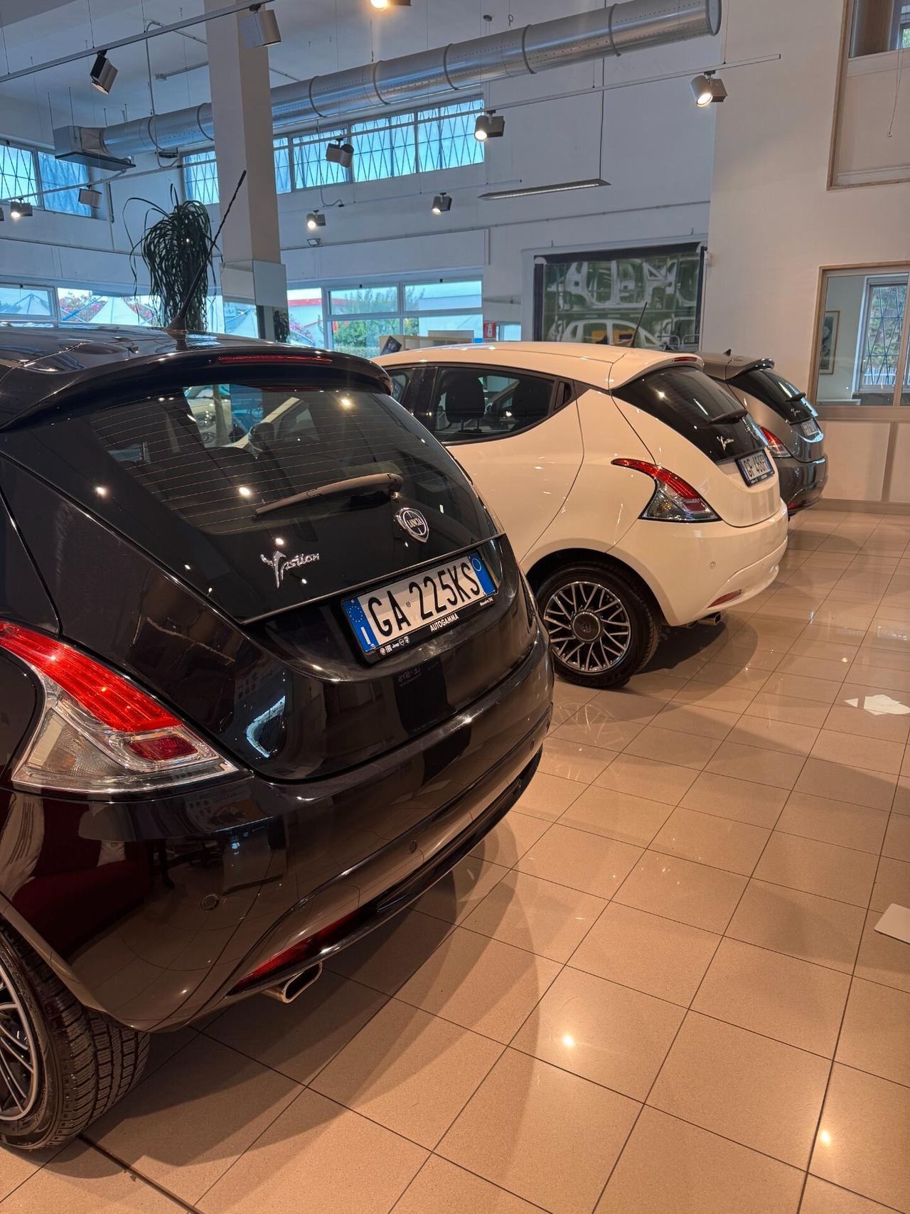 YPSILON GOLD 1.2 BZ FULL OPTIONAL