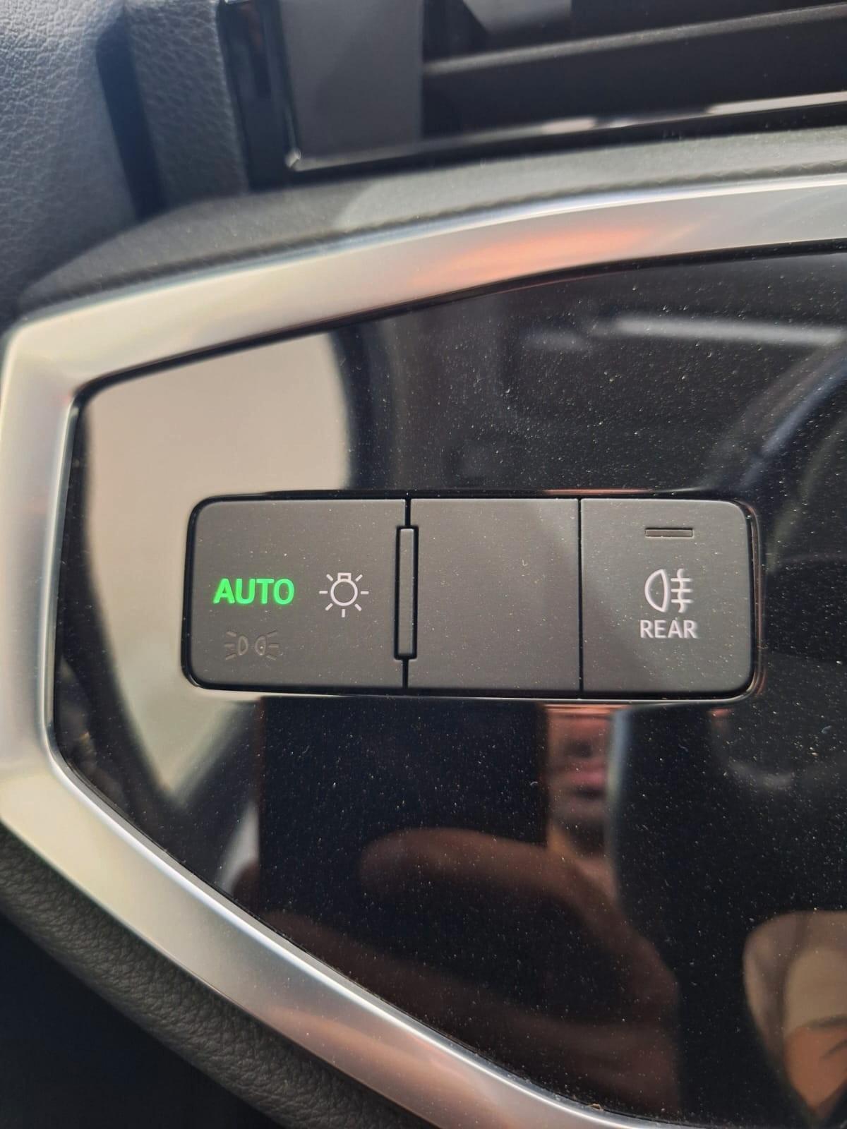 Audi Q3 35 TDI S tronic Business Advanced 71.000KM