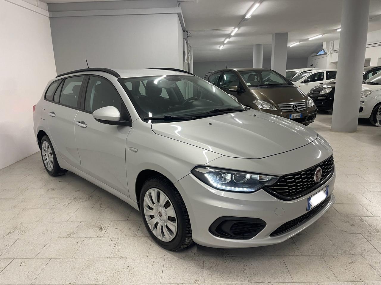 Fiat Tipo 1.6 Mjt S&S SW Lounge Perfetta !