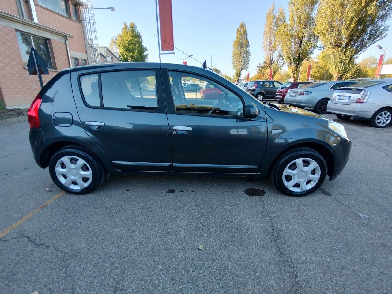 Dacia Sandero 1.4 8V GPL 55kw, OK NEOPATENTATI, GARANZIA L.12 MESI