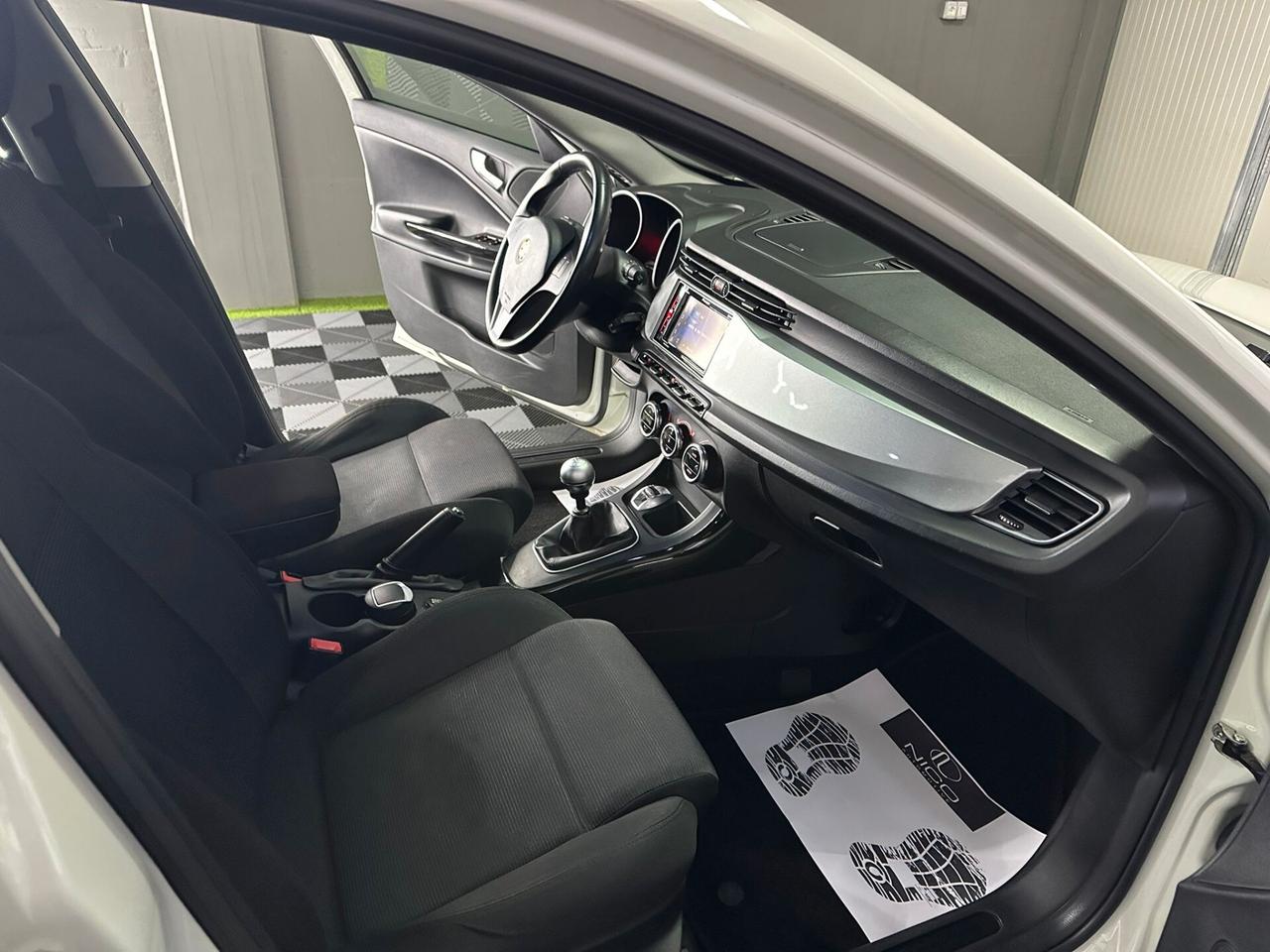 Alfa Romeo Giulietta 1.6 JTDm-2 105 CV Distinctive