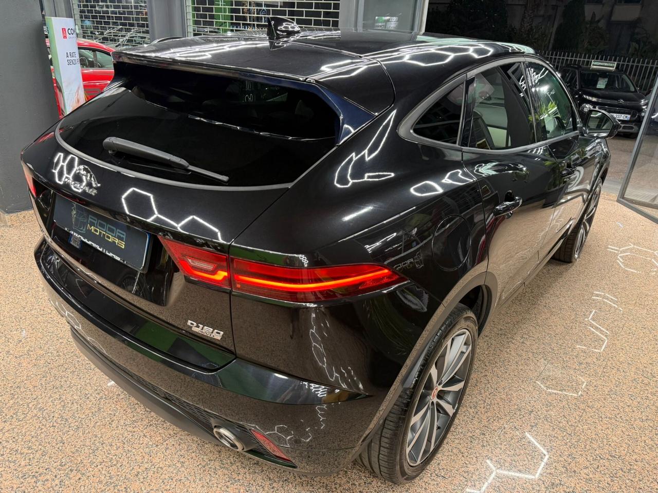 Jaguar E-Pace 2.0D 180 CV AWD aut. R-Dynamic HSE