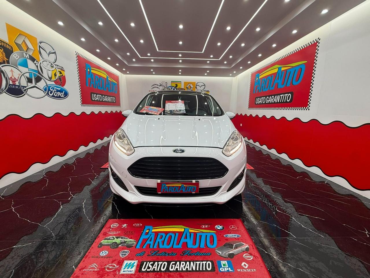 Ford Fiesta 1.5 TDCi 75cv BLACK-WHITE - 2014