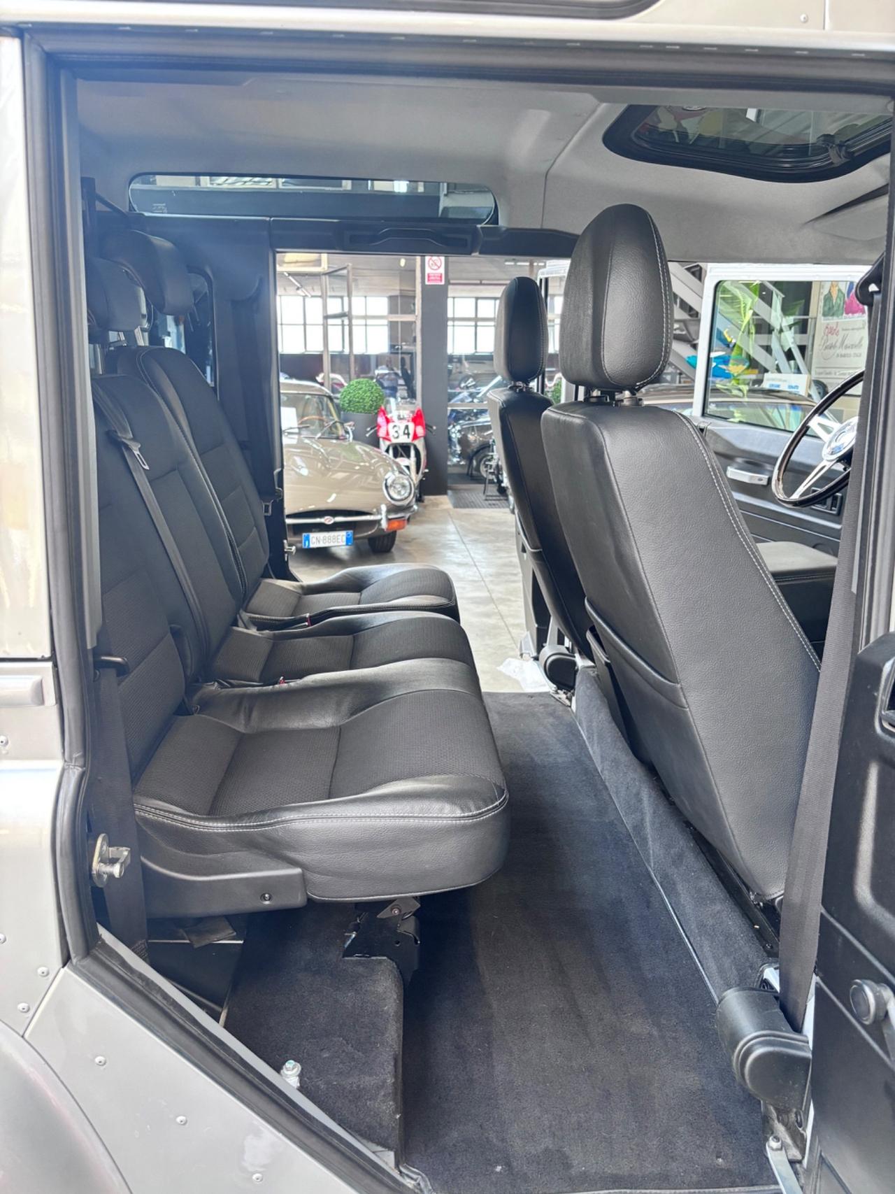 Land Rover Defender 110 2.2 TD4 Station Wagon SE N1