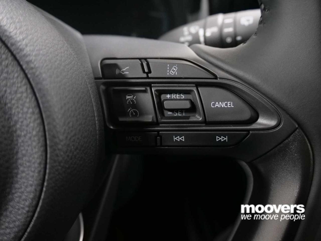 TOYOTA Yaris Cross 1.5 Hybrid 5p. E-CVT Active