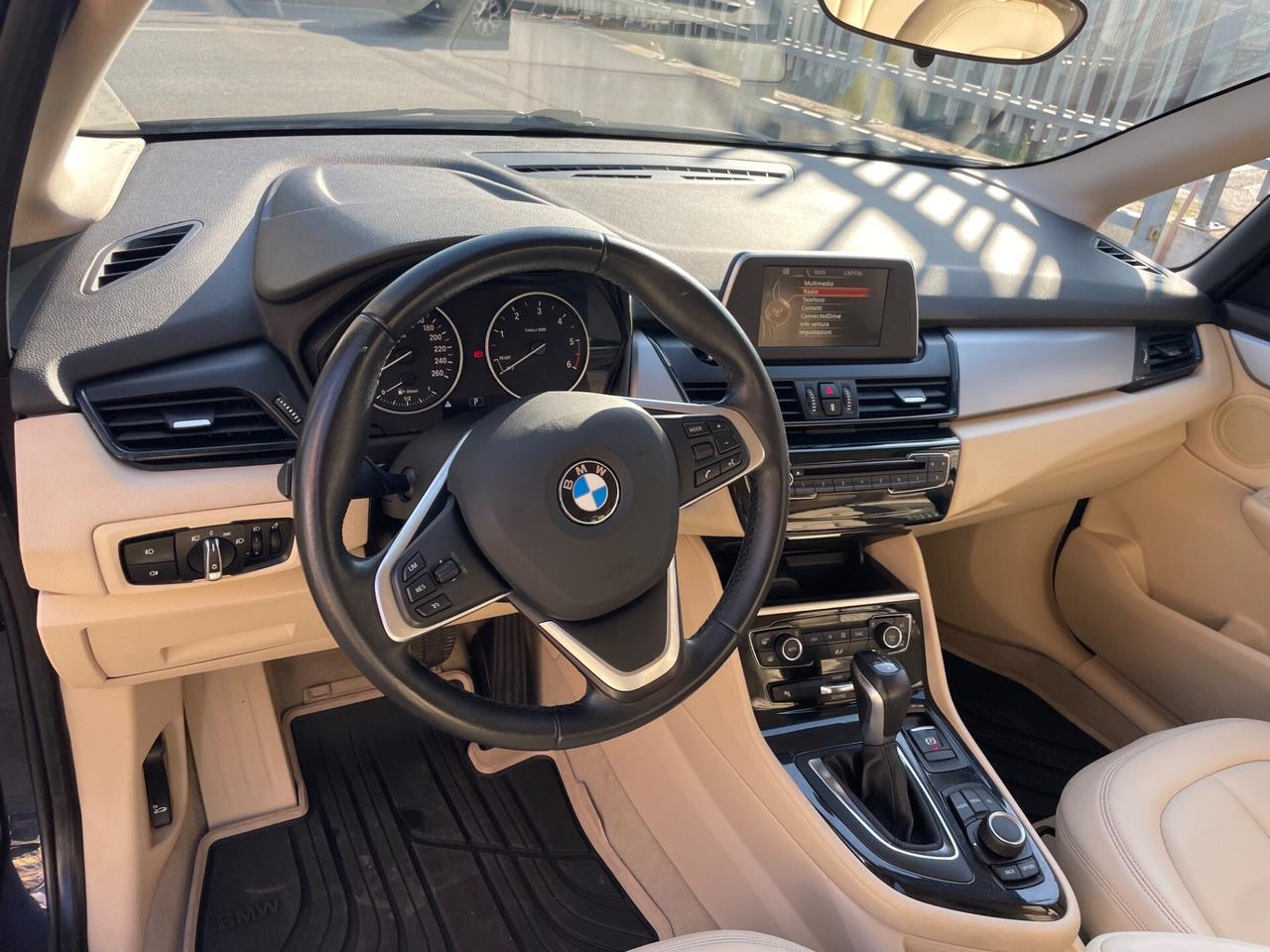 Bmw 2er Active Tourer 218d Luxury