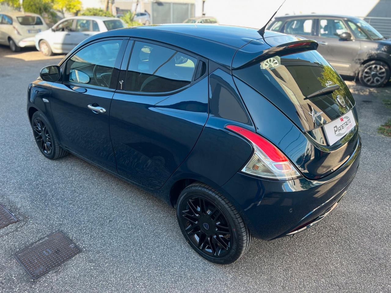 Lancia Ypsilon 1.3 mjt Gold 95cv E6 PDC/CLIMA/16;/TEL. OK NEOPAT.