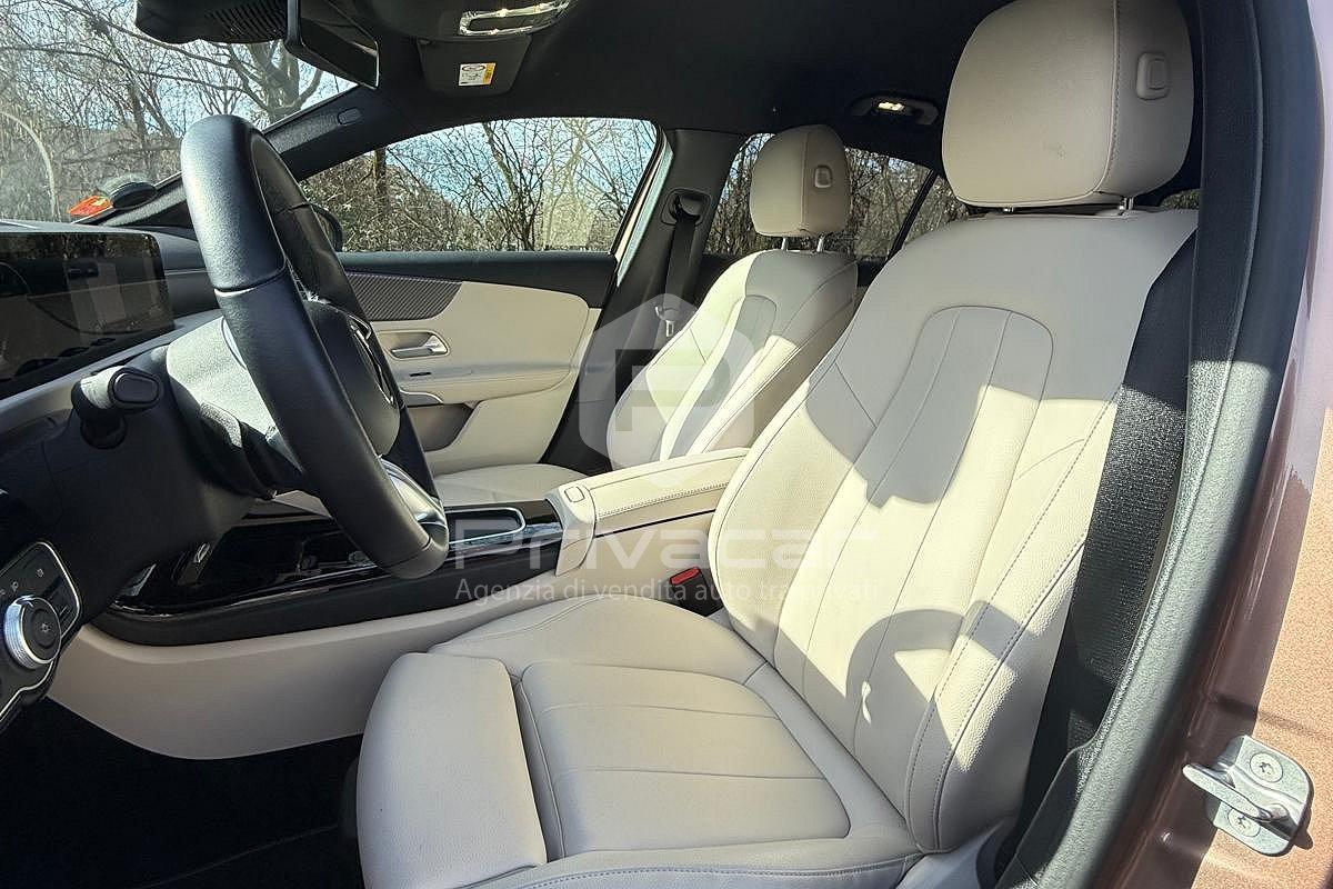 MERCEDES A 180 Automatic Progressive Advanced