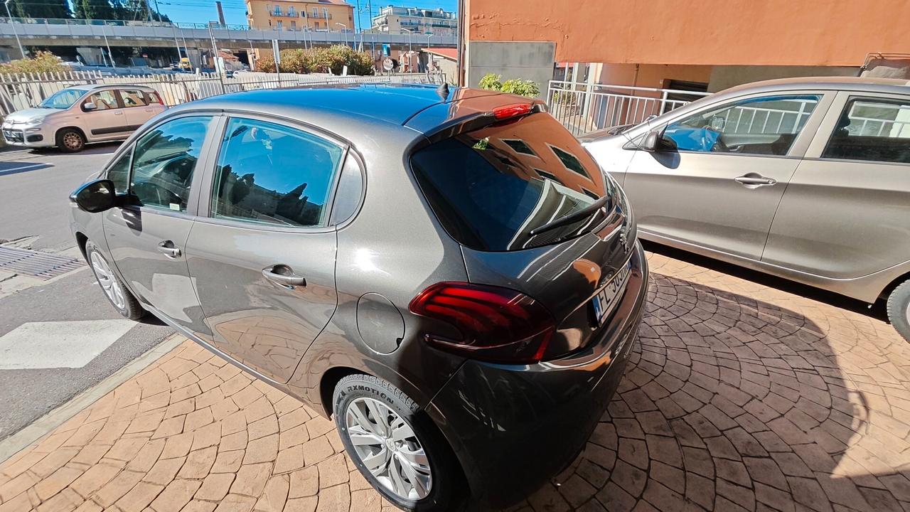 Peugeot 208 PureTech 82 5 porte Active