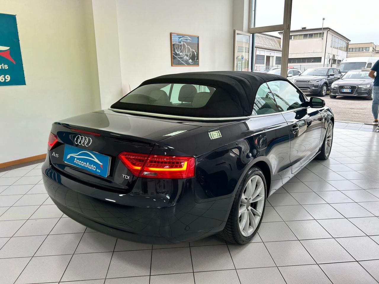 Audi A5 2.0D CABRIO 2012