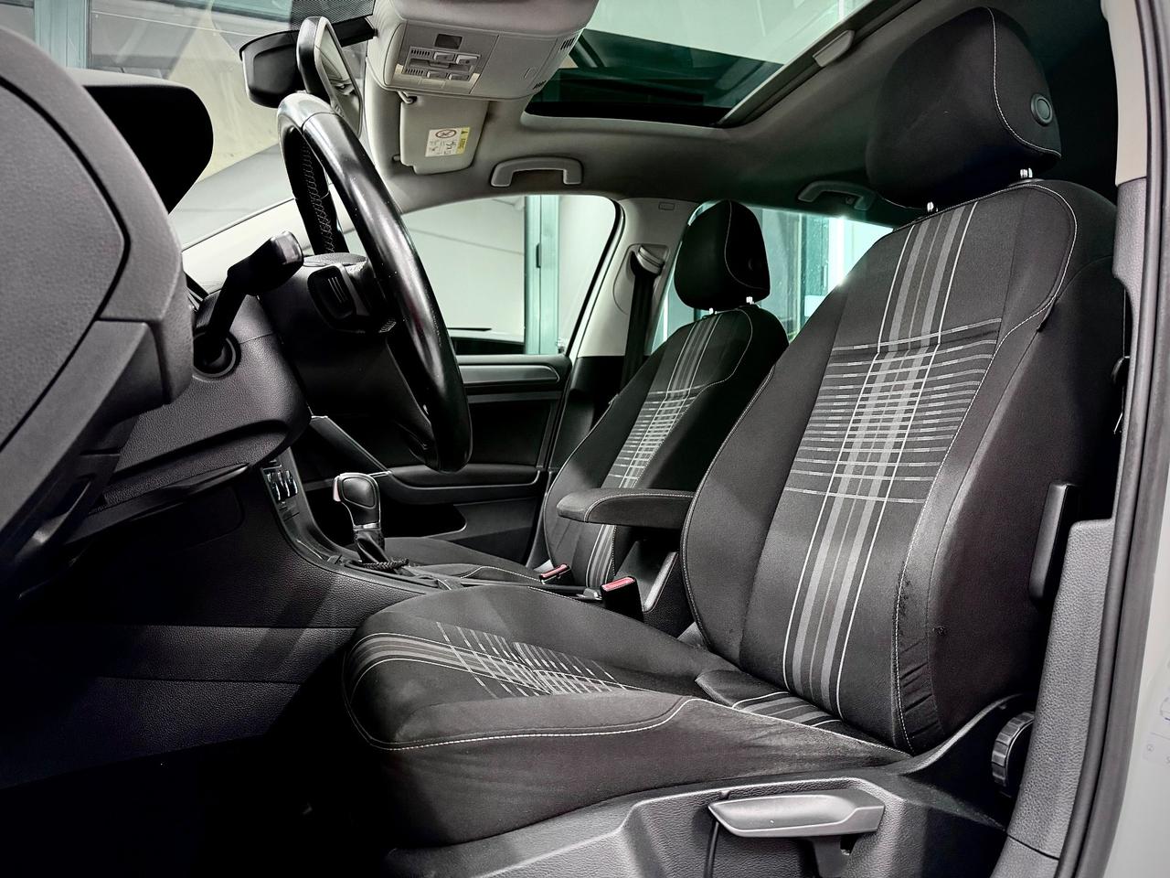 Volkswagen Golf 2.0 TDI DSG 5p. Highline BlueMotion Technology