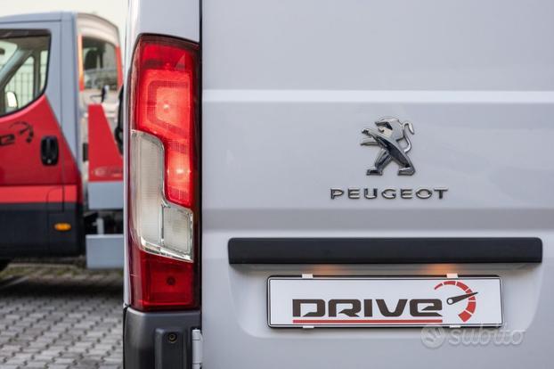 PEUGEOT Boxer 330 2.2 BlueHDi 140 L2H2 FURGONE