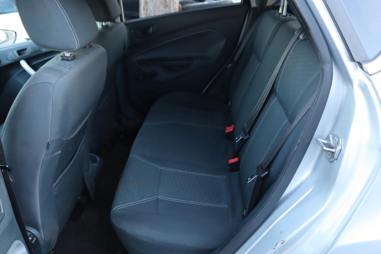 Ford Fiesta 1.4 TDCi 5p. Titanium