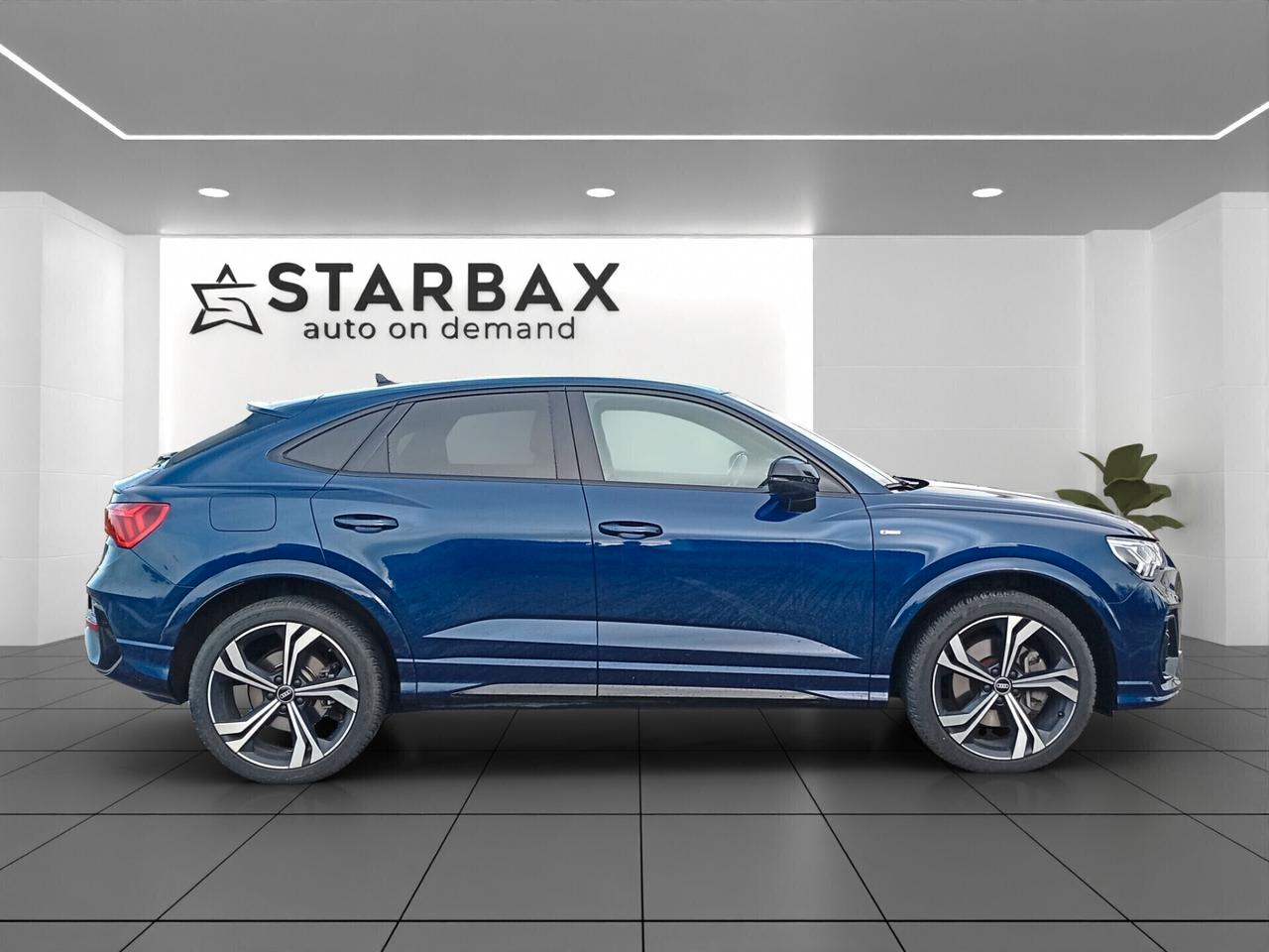 Audi Q3 SPB 40 TDI Identity Black S line edition 200CV