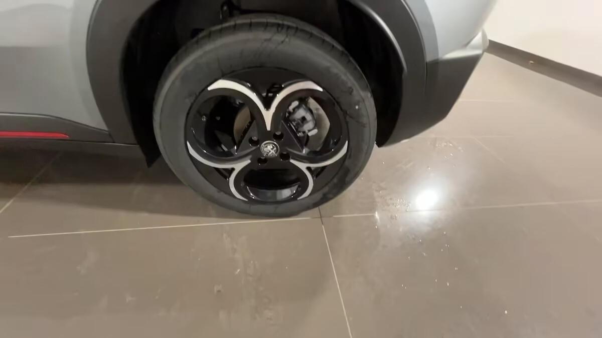 Alfa Romeo Junior 1.2 136 CV Hybrid eDCT6 Speciale KM0