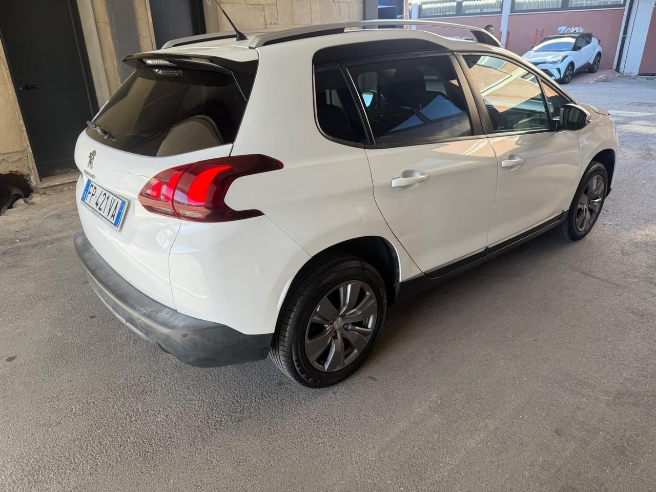 Peugeot 2008 PureTech 82 Allure