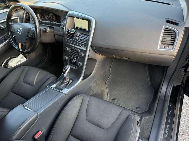 Volvo XC60 XC60 2.4 d4 Momentum awd 190cv geartronic E6B